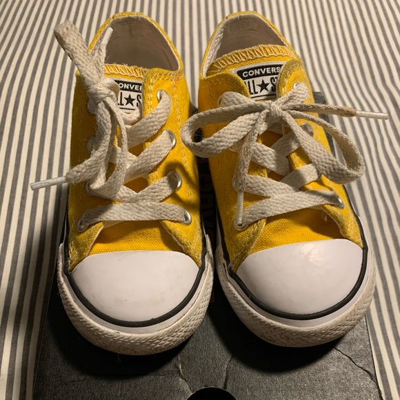 yellow converse girls
